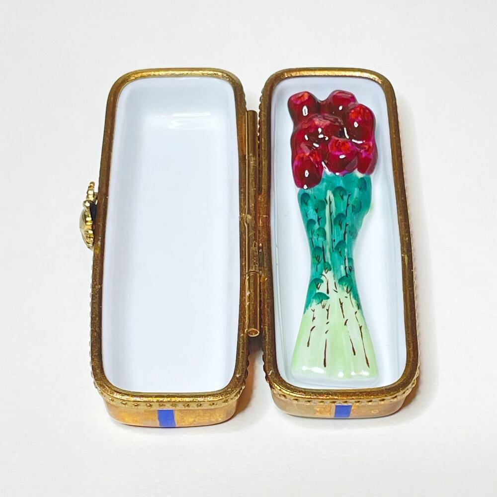 Limoges Box Rose Bouquet Hand Painted 24K Gold Porcelain Trinket - Picture 2 of 4